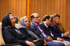 سخنرانی درباره پیشگیری از بیماریهای قلبی عروقی در خانه سلامت شهرداری تهران توسط دکتر اکبر نیک پژوه